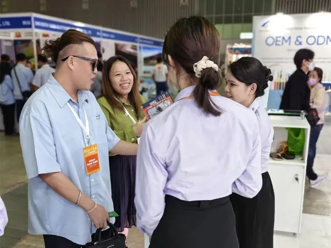 Frontline of the Exhibition (8).jpg